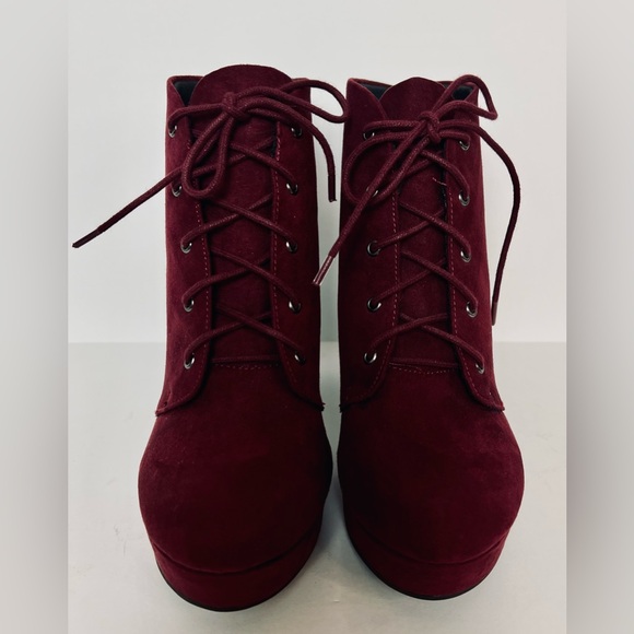 New~Burgundy Ankle Booties Sz 7.5M, by Soda - Picture 6 of 11